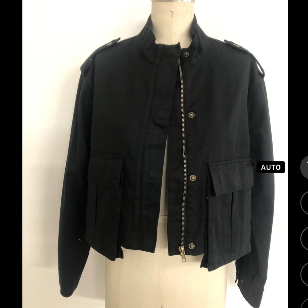 Cropped Utility jacket
